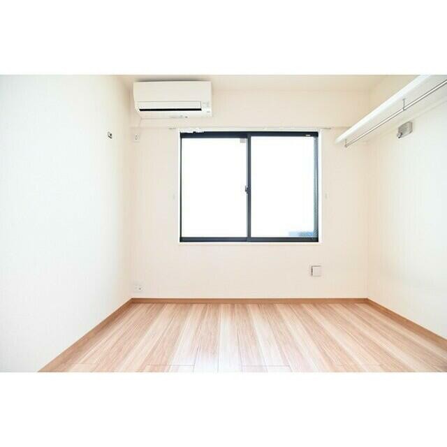 (居間)