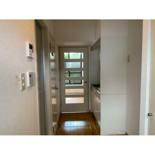 (玄関)