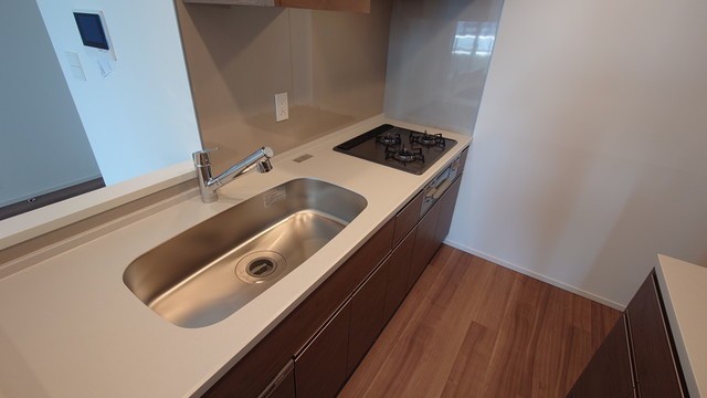 ※写真は同タイプ住戸です。(キッチン)