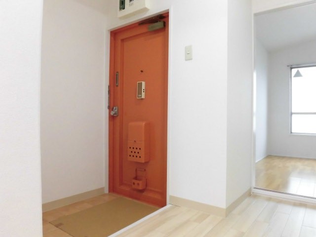 (玄関)