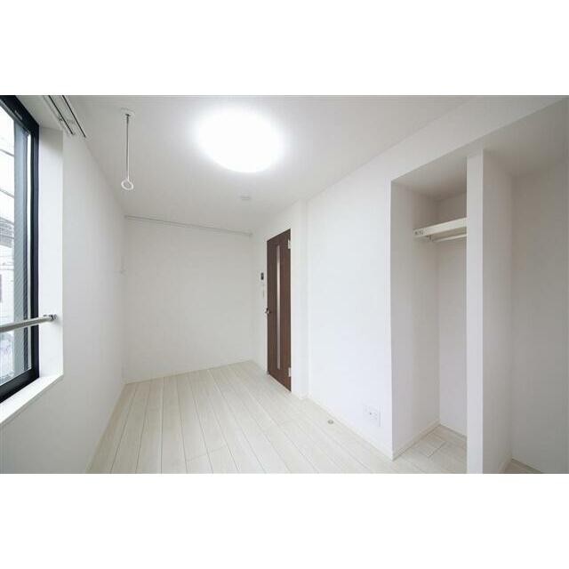 (居間)