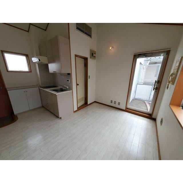 ※他号室の参考写真です