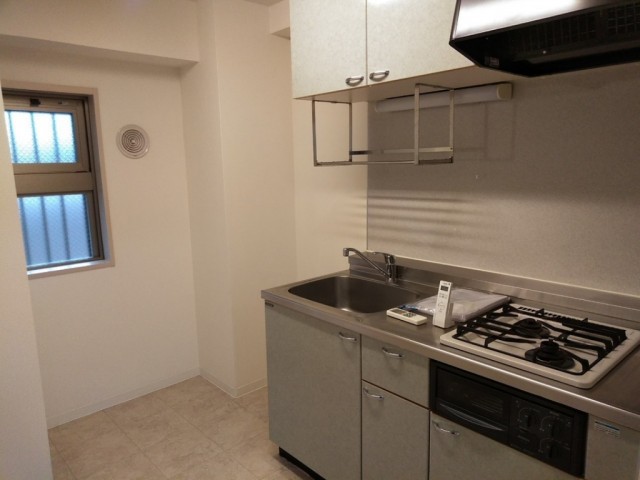 ※画像は別部屋の参考写真を含む(キッチン)