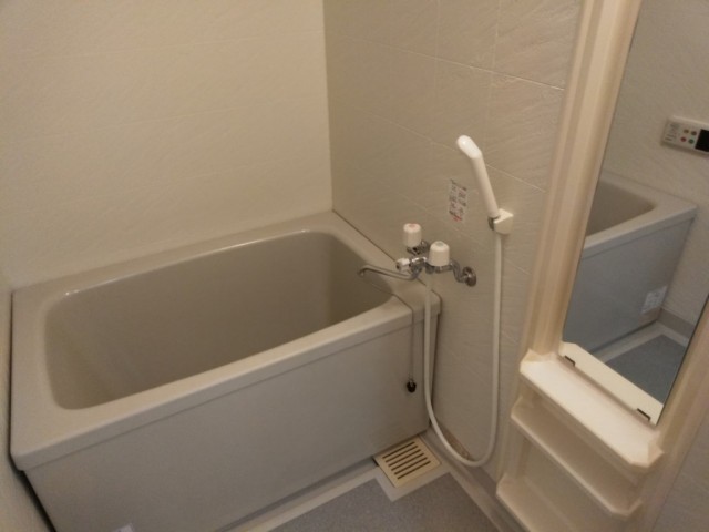 ※画像は別部屋の参考写真を含む(風呂)