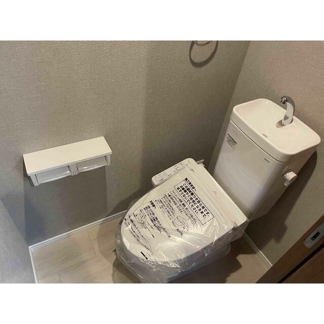 写真は新築時の別部屋ものです(内装)