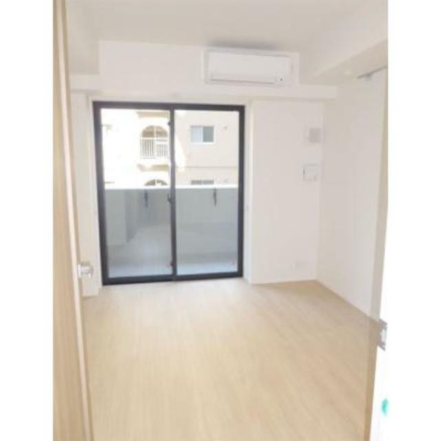 ※写真は同タイプ住戸です。(居間)