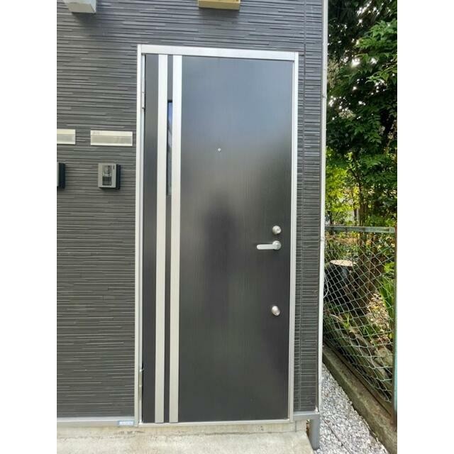 玄関ドアダブルロックで防犯性が高いディンプルキー対応(玄関)