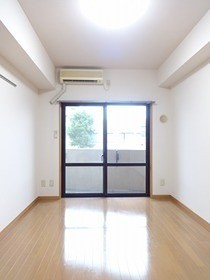 ※同仕様写真含む(居間)