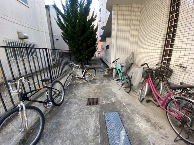 (居間)