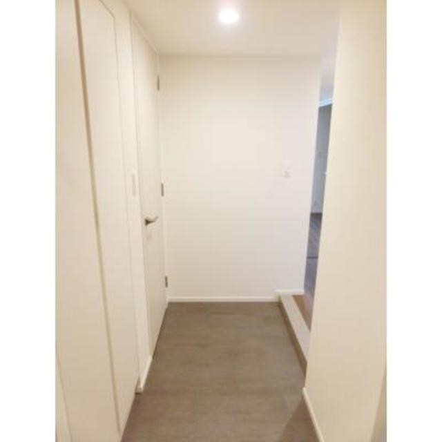 ※写真は同タイプ住戸です。(玄関)