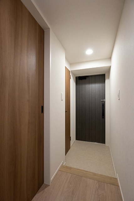 ※写真は同タイプ住戸です。(玄関)