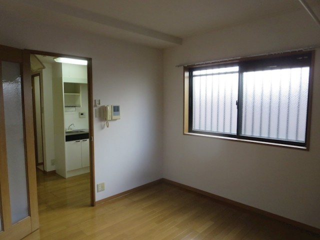 (居間)