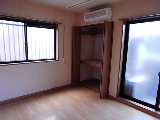 (居間)