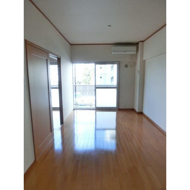LDK約11．2帖(居間)