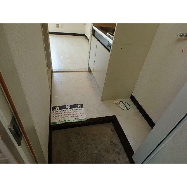 (玄関)