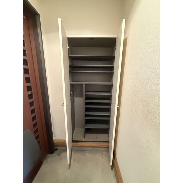 (玄関)