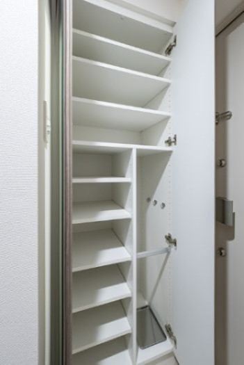 (玄関)