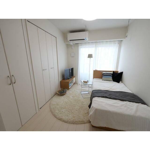 家具・調度品等は賃貸住居には含まれません(居間)