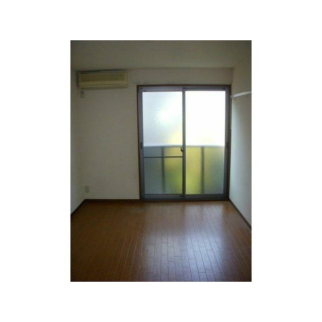 (居間)