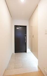(玄関)
