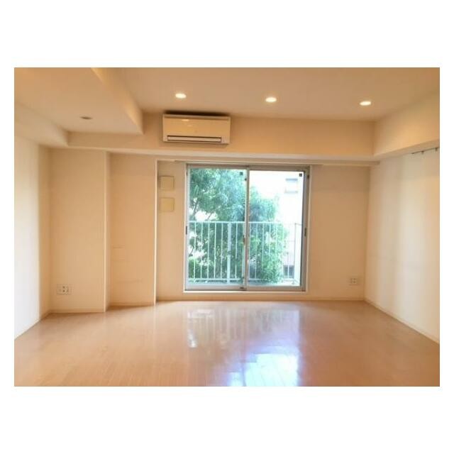 (居間)