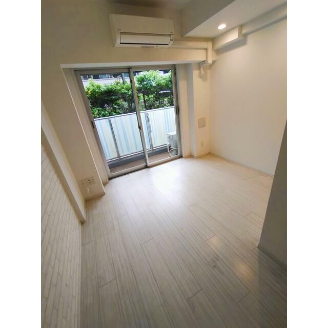 (居間)