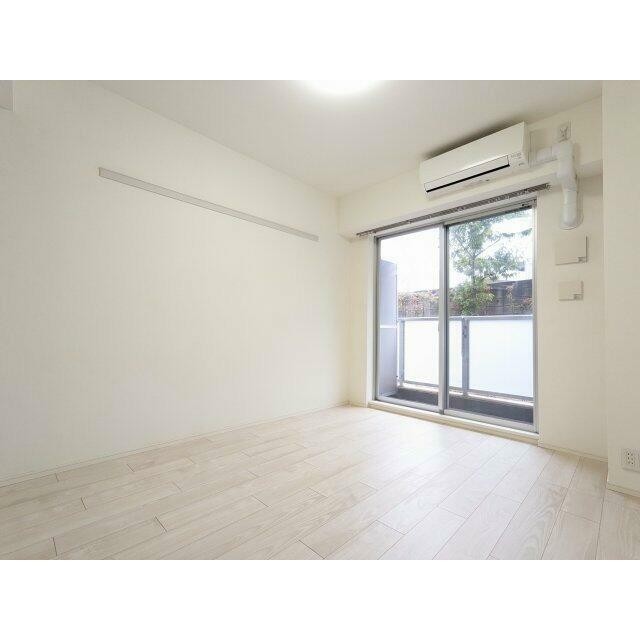 (居間)