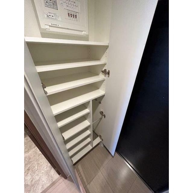 (玄関)