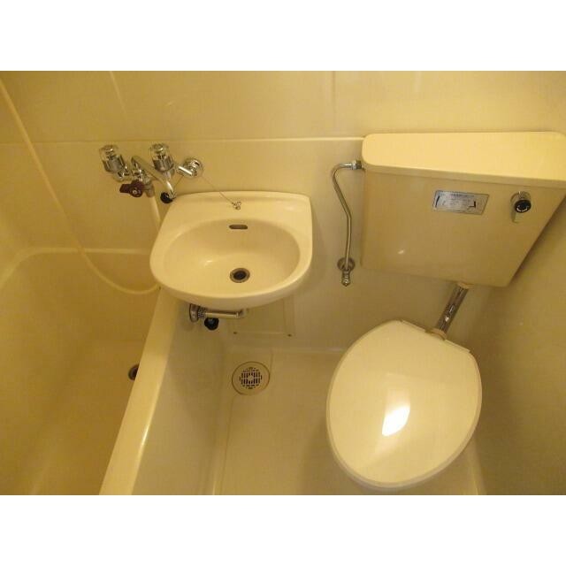 同建物、別部屋の写真を使用しております。(風呂)