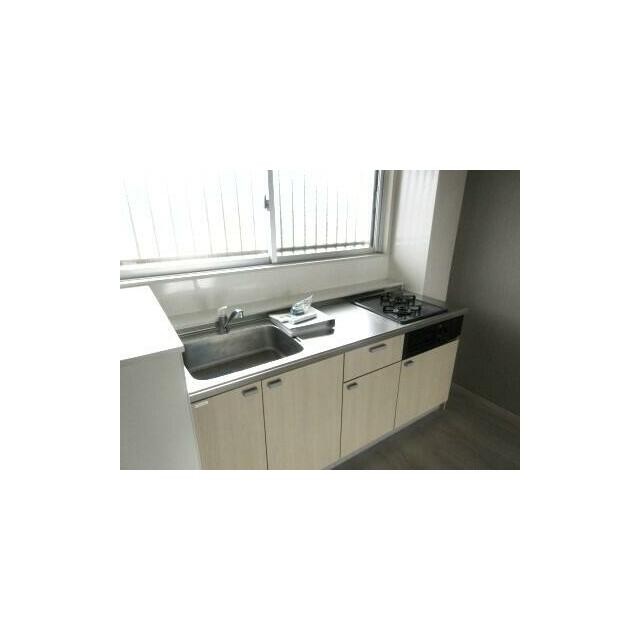 同建物、別部屋の写真を使用しております。(キッチン)