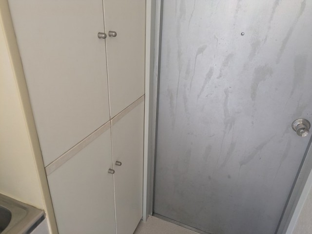 (玄関)