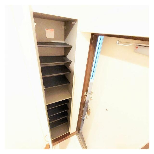 (玄関)