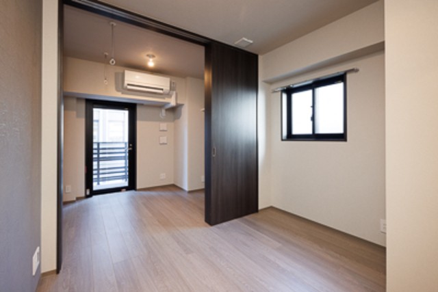 ※写真は同タイプ住戸です。(居間)