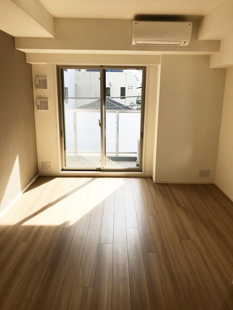 ※写真は同タイプ住戸です。(居間)