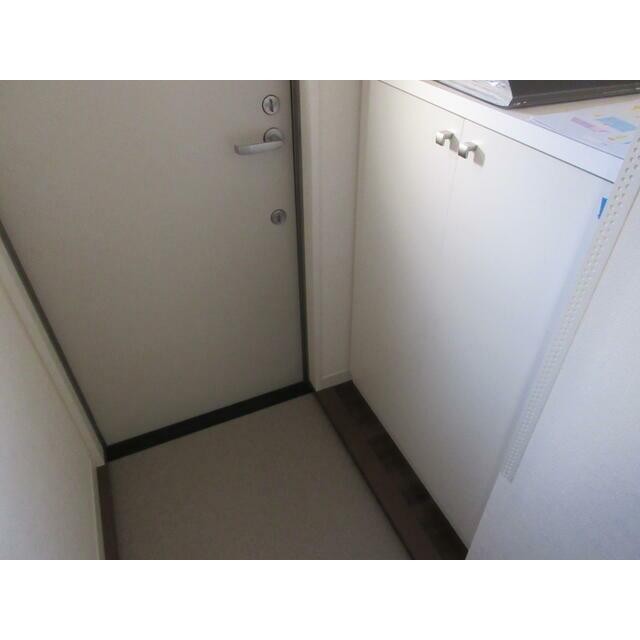 (玄関)