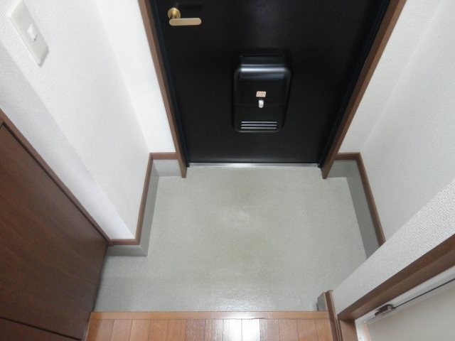 (玄関)