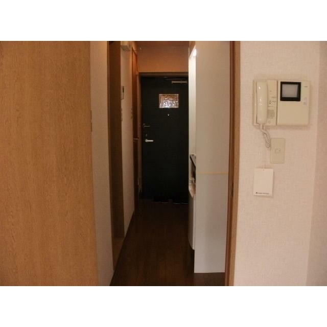 ※同仕様写真含む(玄関)