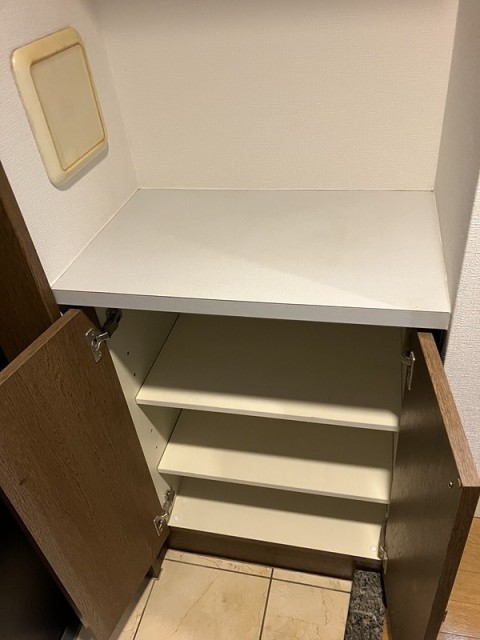 (玄関)