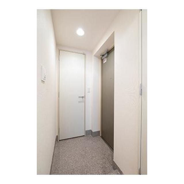※写真は同タイプ住戸です。(玄関)
