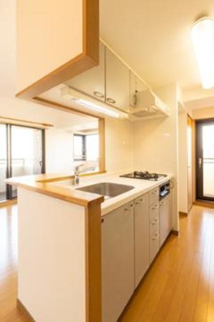 ※写真は同タイプ住戸です。(キッチン)