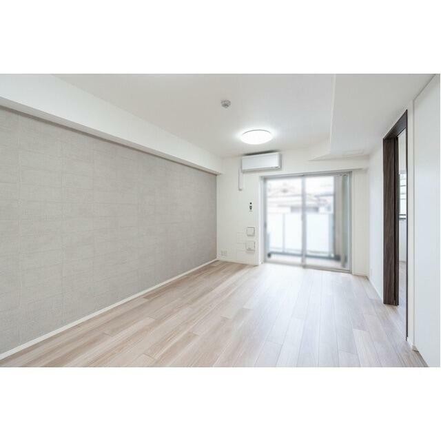 (居間)