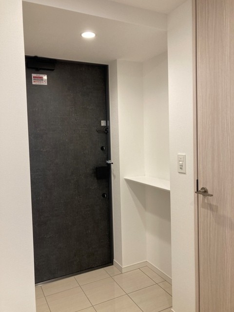 ※写真は同タイプ住戸です。(玄関)