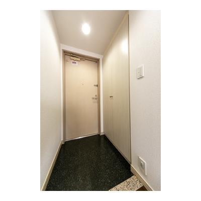 ※写真は同タイプ住戸です。(玄関)