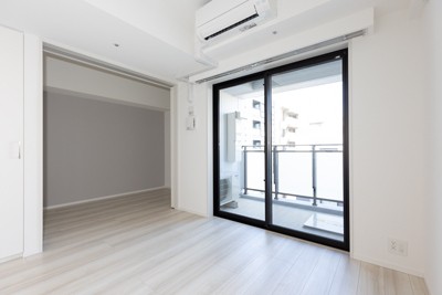 ※写真は同タイプ住戸です。(居間)