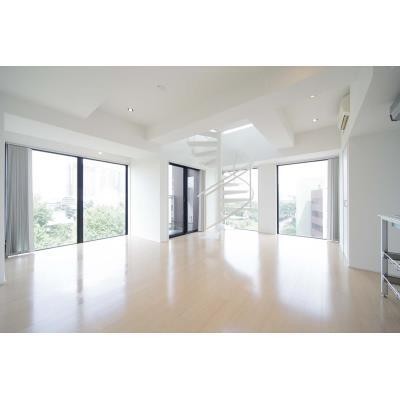 ※写真は同タイプ住戸です。(居間)