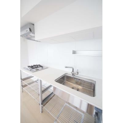 ※写真は同タイプ住戸です。(キッチン)