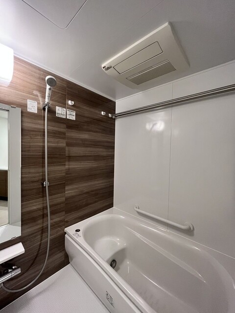 ※写真は同タイプ住戸です。(風呂)