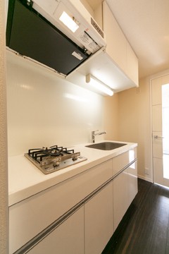 ※写真は同タイプ住戸です。(キッチン)