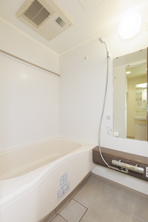 ※写真は同タイプ住戸です。(風呂)