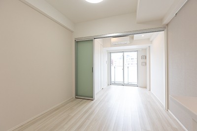 ※写真は同タイプ住戸です。(居間)